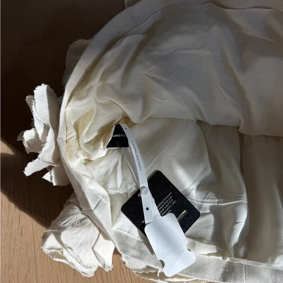 SOLD - NWT Cream Strapless Fit and Flare Mini Dress | 3D Florals - Picture 4 of 5